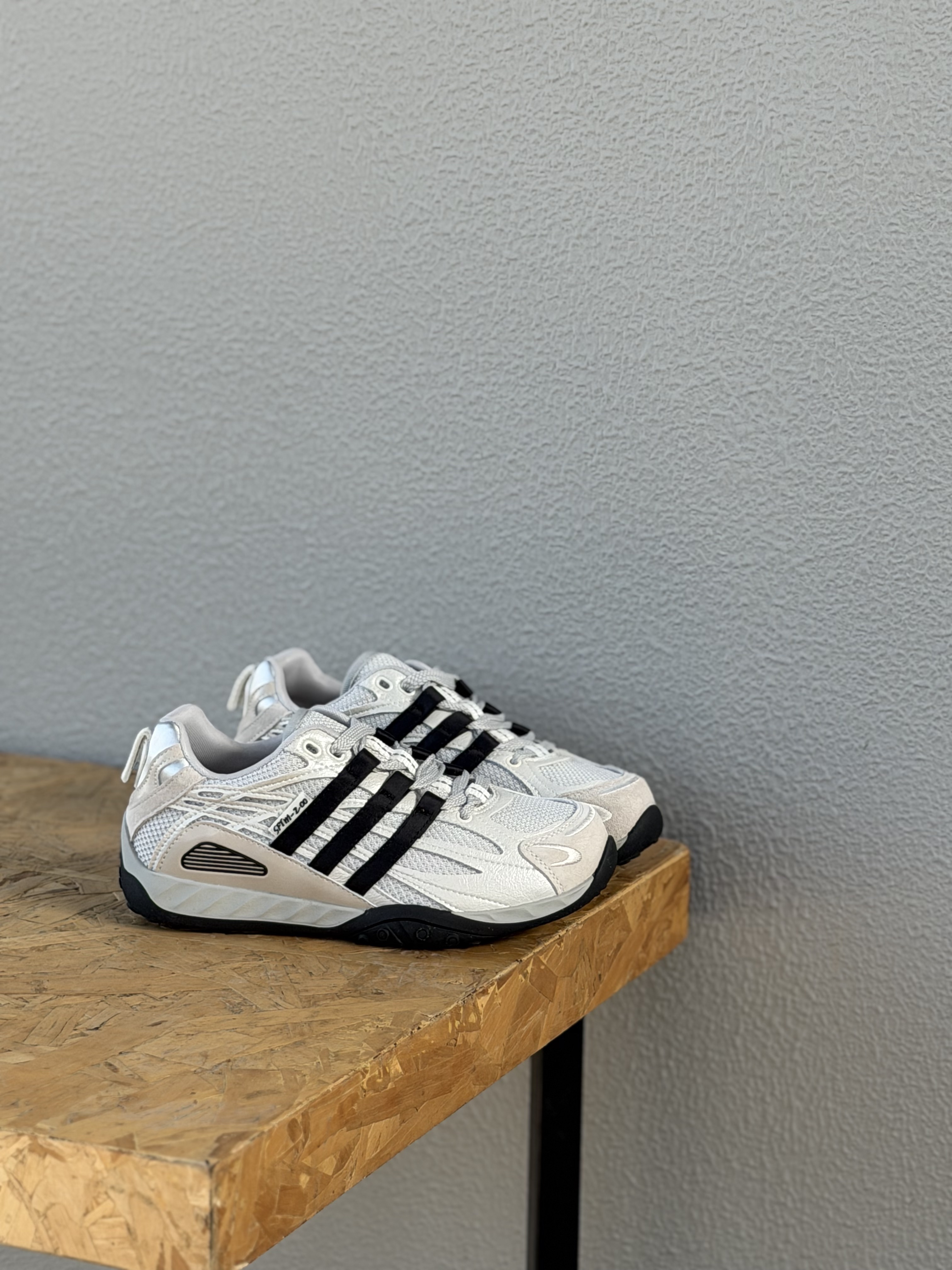 休闲拼色平底阿甘鞋系带百搭慢跑女运动鞋