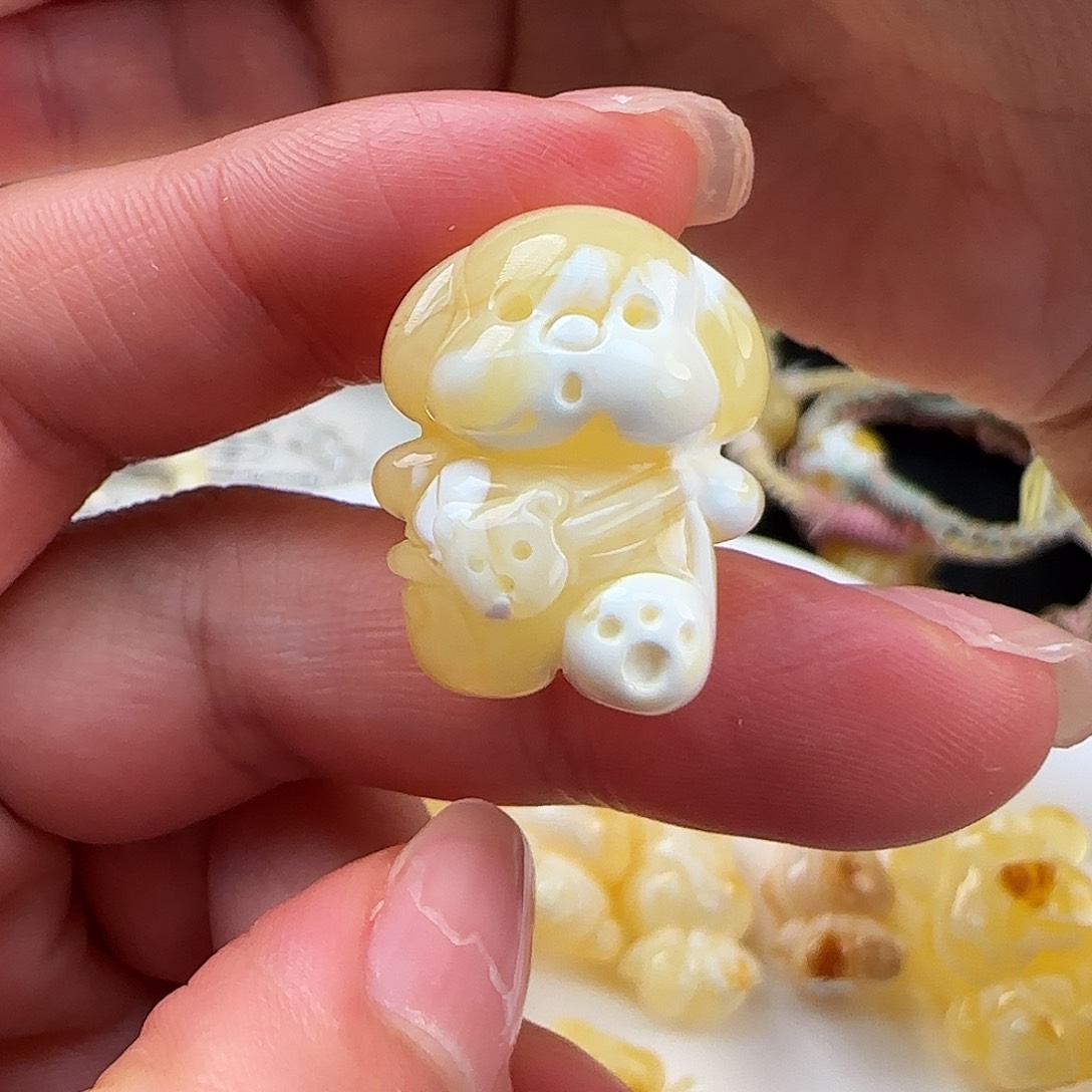 琥珀珠宝奇石未镶嵌