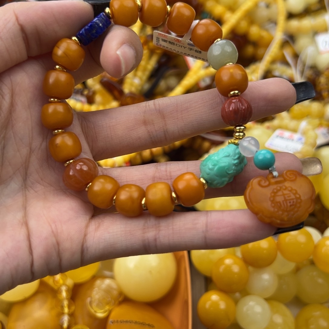 琥珀珠宝奇石未镶嵌