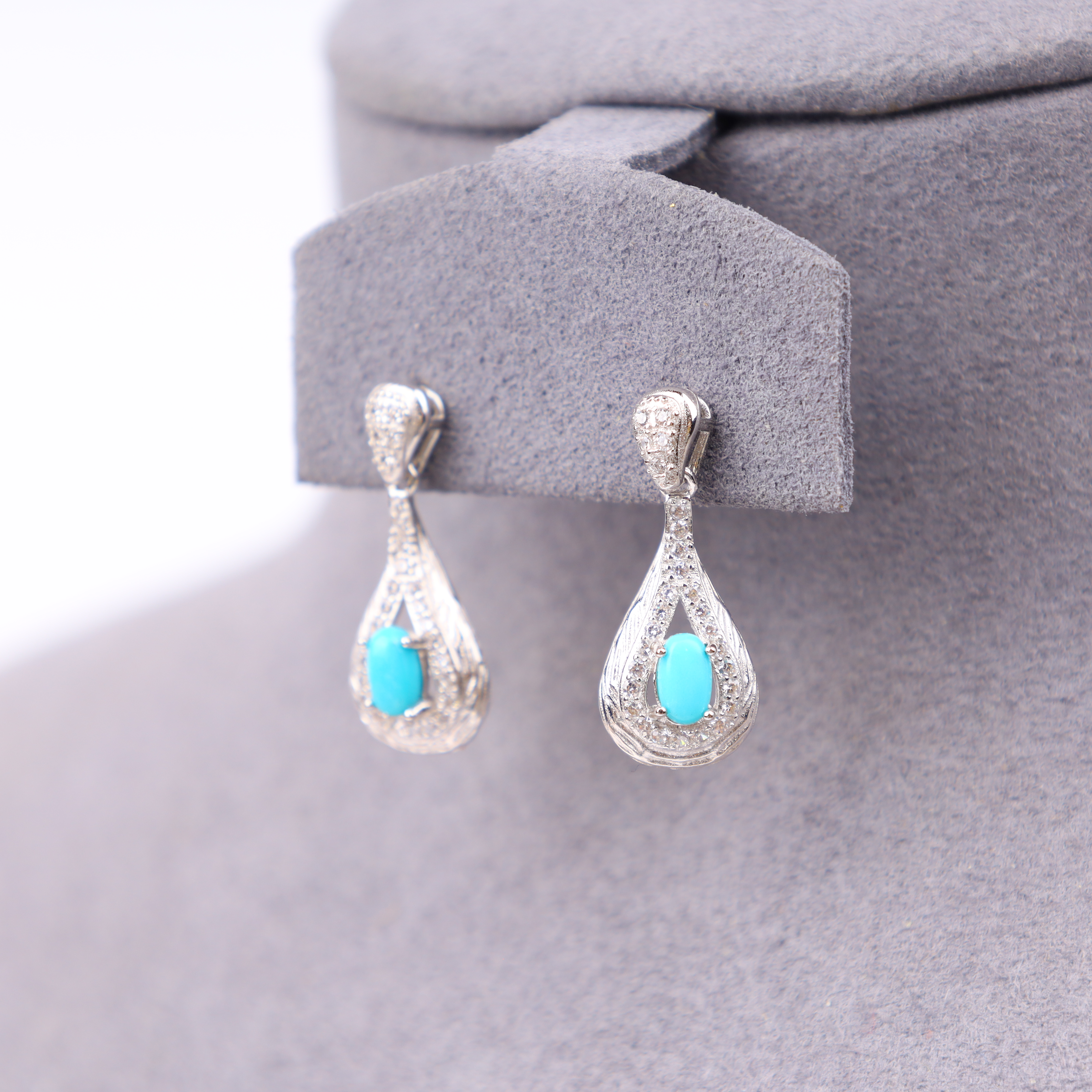 【心如珠宝甄选】银色 绿松水滴耳钉 LL385