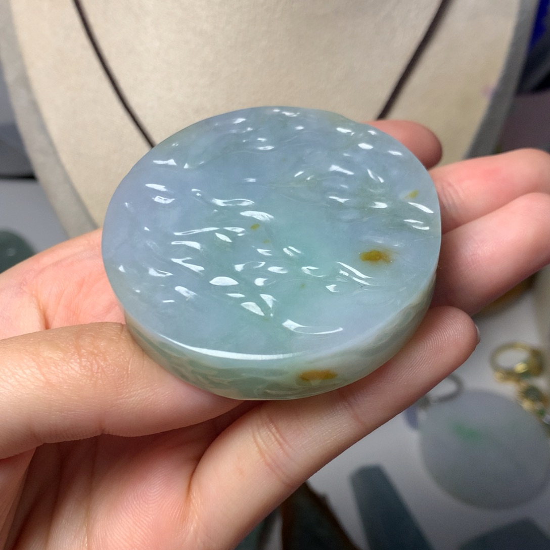 翡翠未镶嵌颈饰吊坠