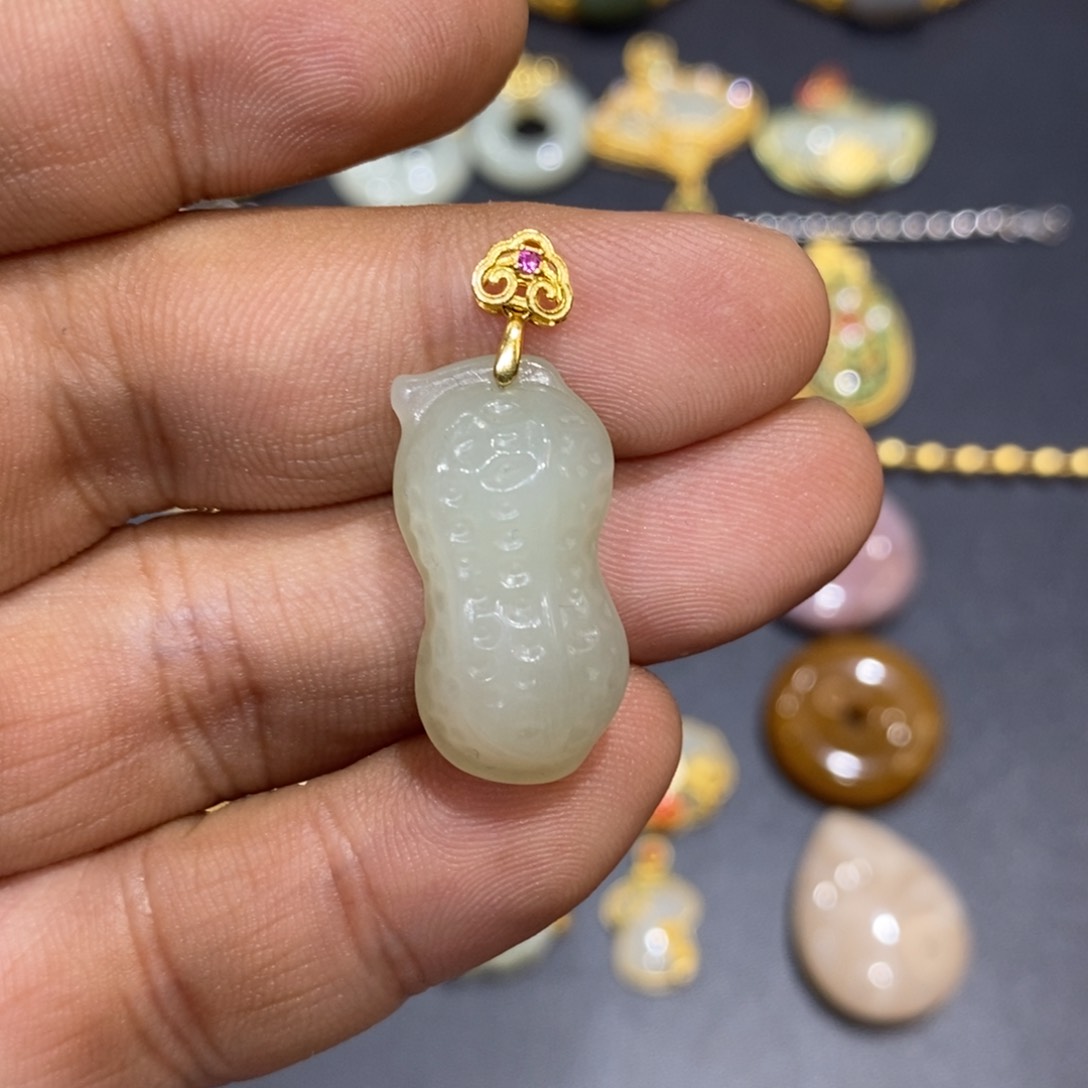 和田玉颈饰银S925镀金镶嵌