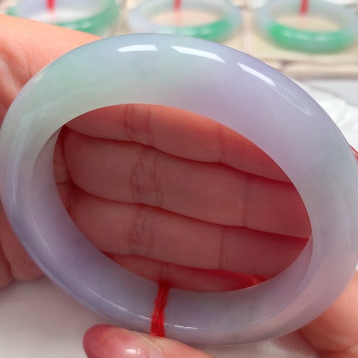 翡翠手镯未镶嵌冰胶春彩64