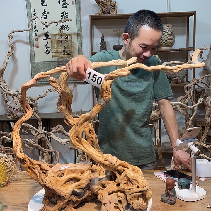 自***翔香榧木杜鹃根天然摆件一