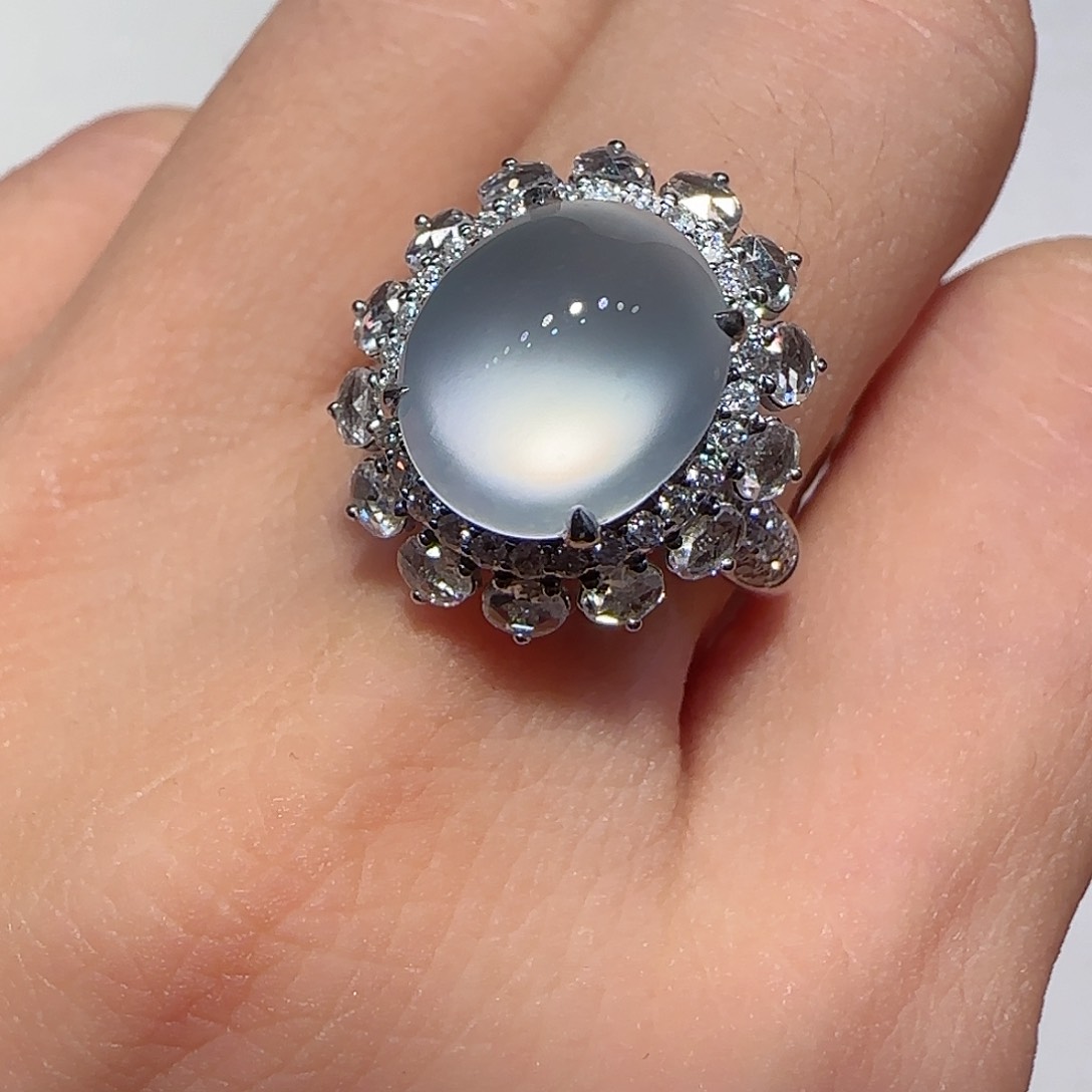 翡翠戒指18K金镶嵌戒指