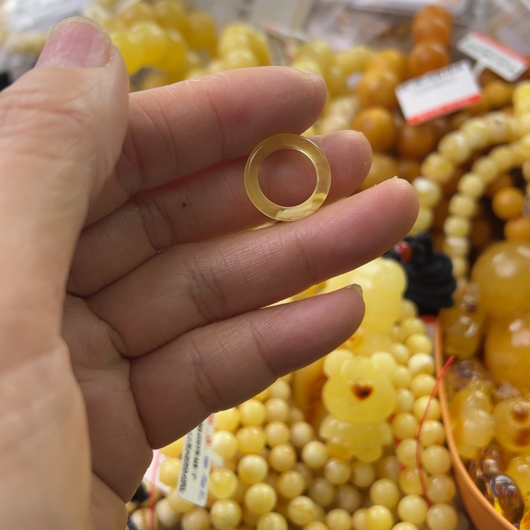 琥珀珠宝奇石未镶嵌