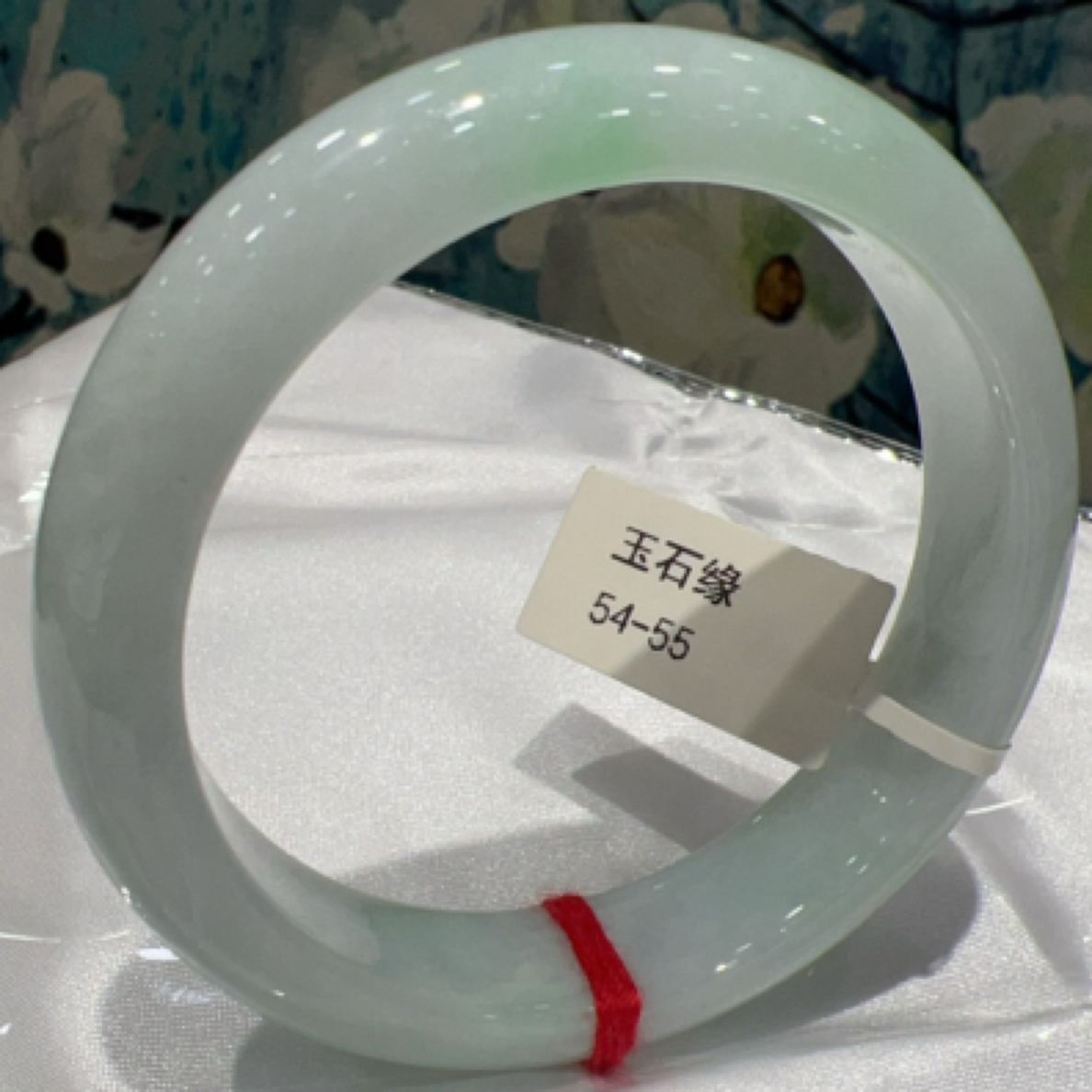 天然A货翡翠手镯，水润飘花，圈口54/55精美冰透