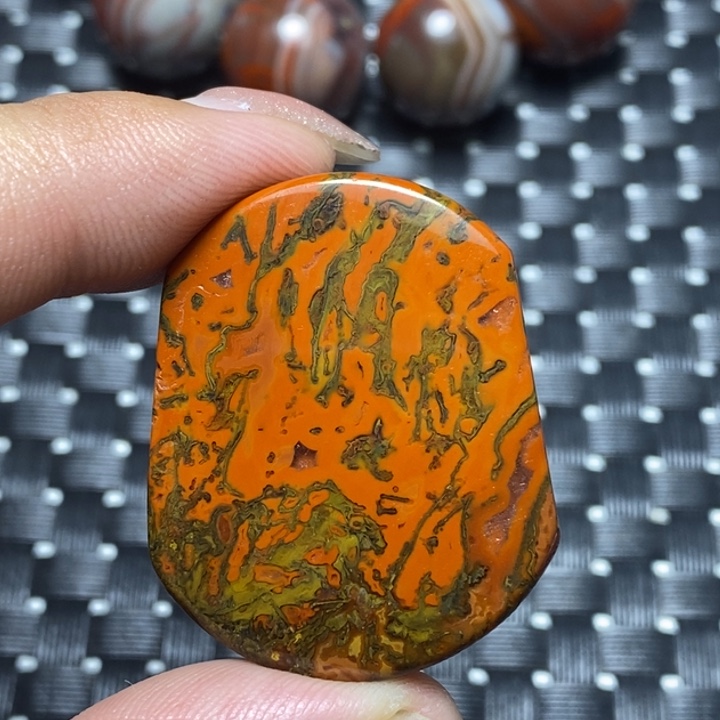 玛瑙/玉髓颈饰未镶嵌石*