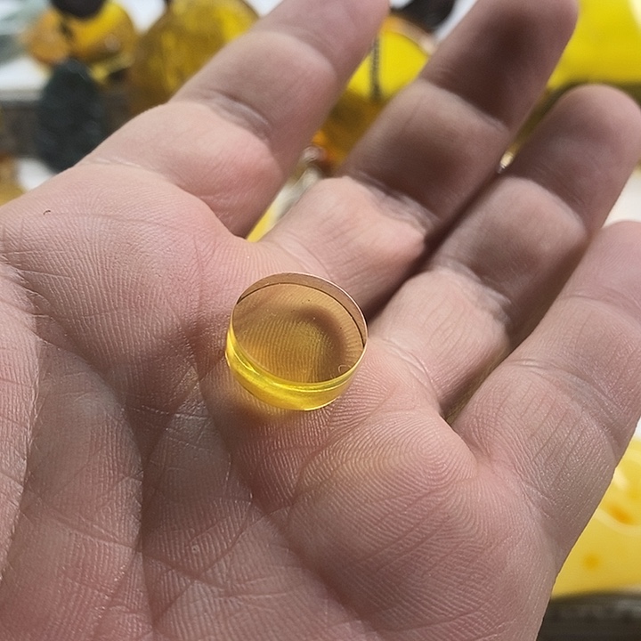 琥珀裸石未镶嵌钟*妳单珠