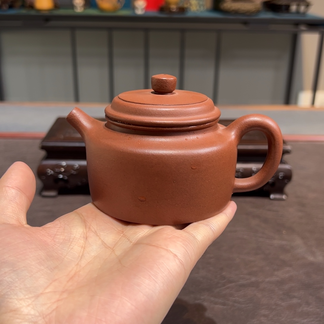 宜兴紫砂壶泡茶喝（微瑕）