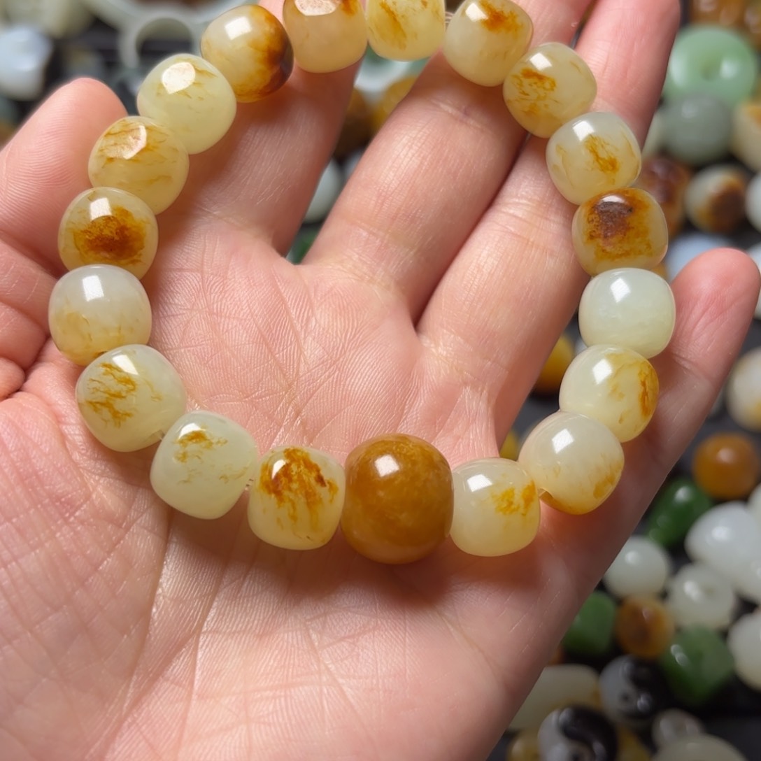 和田玉颈饰未镶嵌伊***友