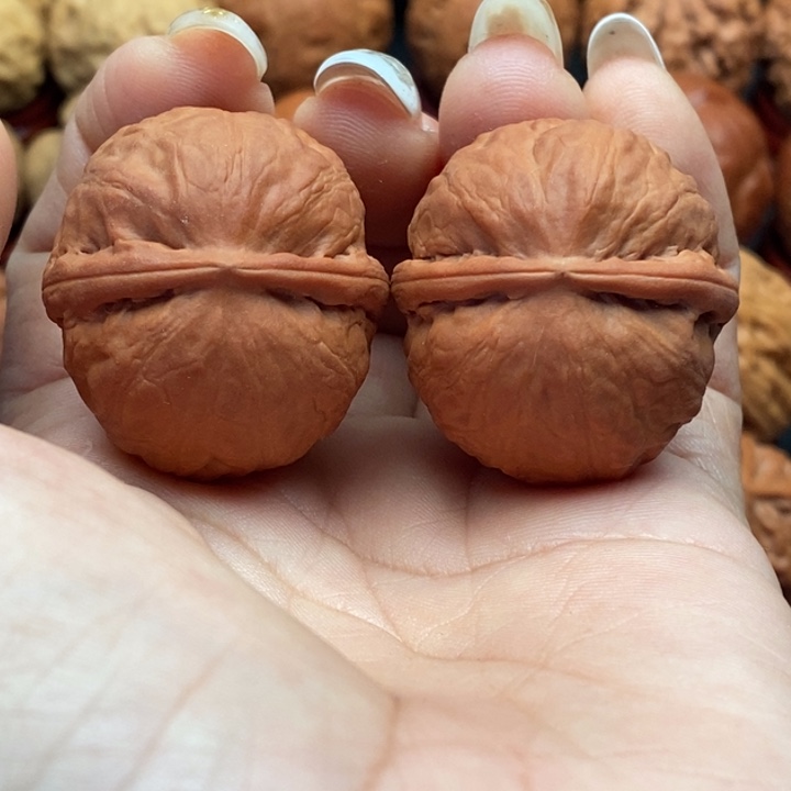 核桃精品文玩核桃手捻龙胆