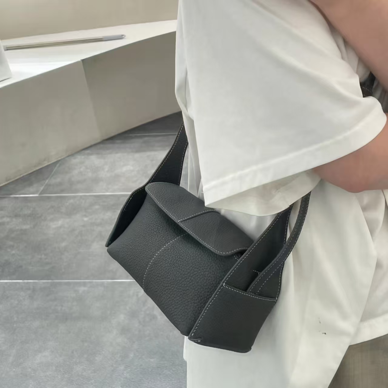 7号链接屋檐包单肩斜跨背