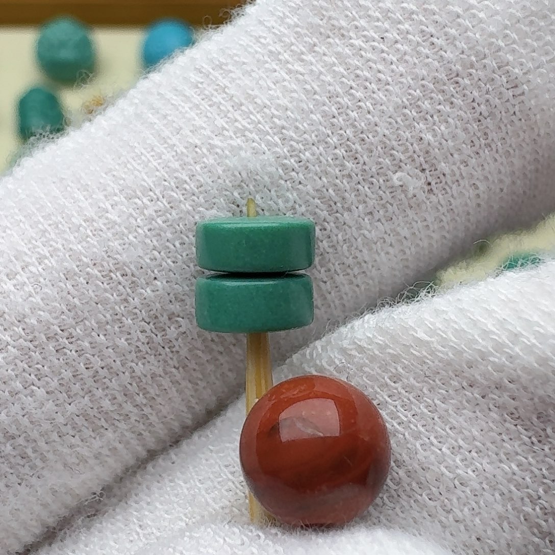 南红玛瑙未镶嵌直切隔片对珠6