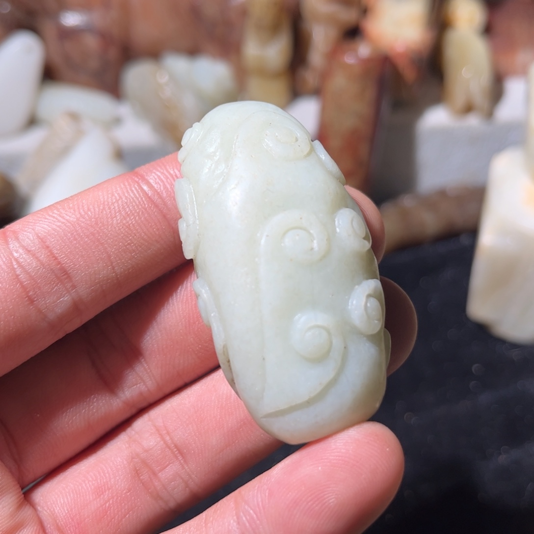 和田玉未镶嵌挂件