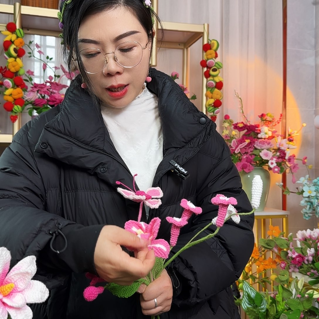 手工钩织设计花束