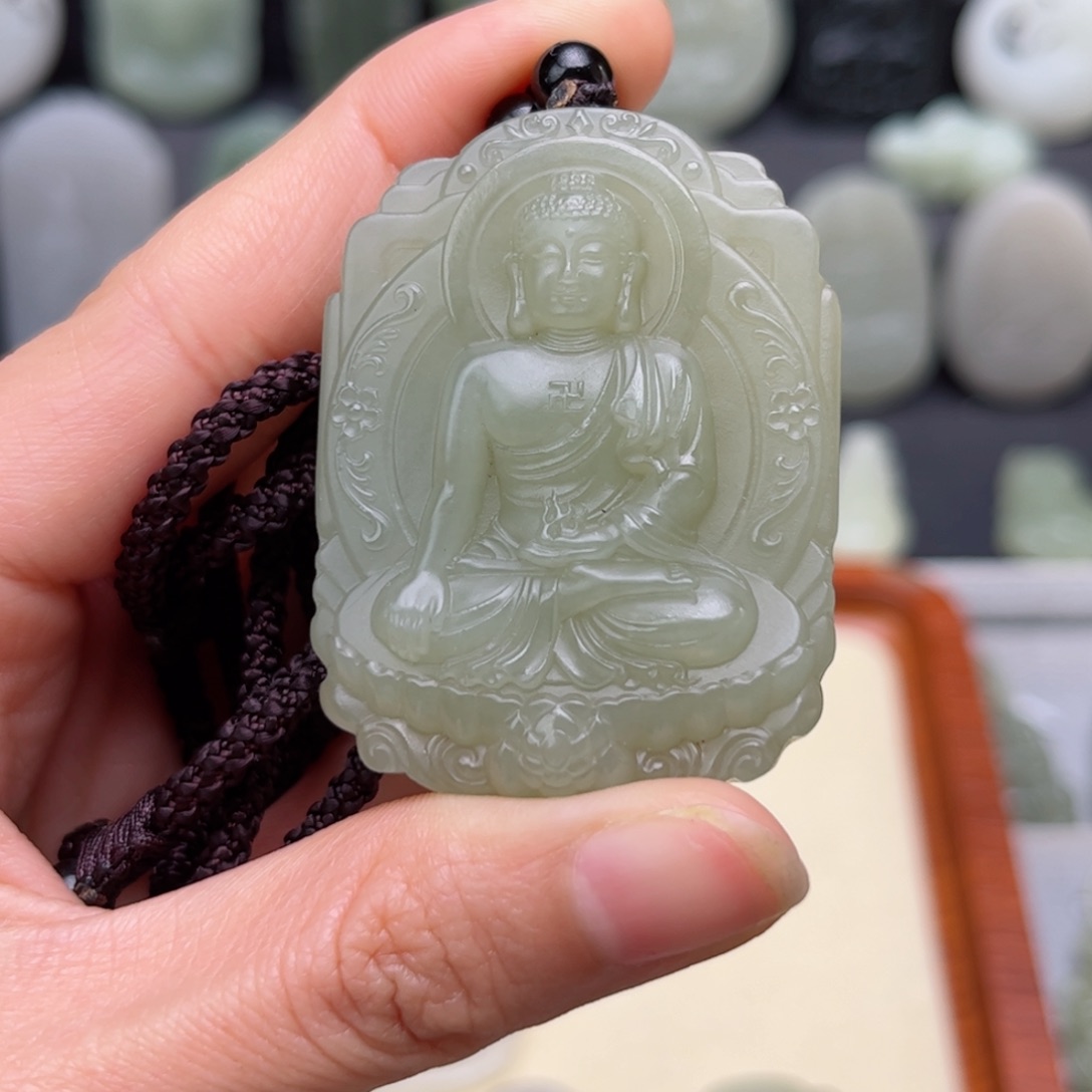 和田玉颈饰未镶嵌蔡