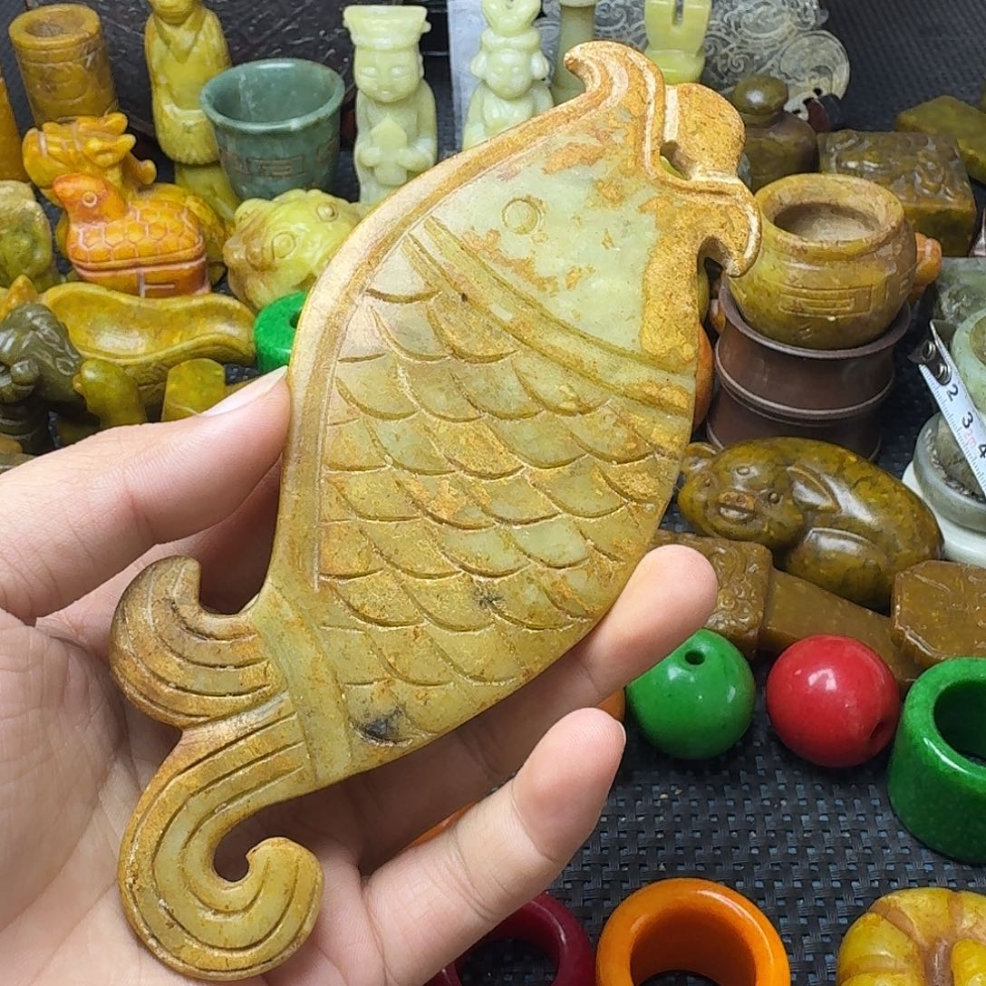 白玉菩提吊坠。。。