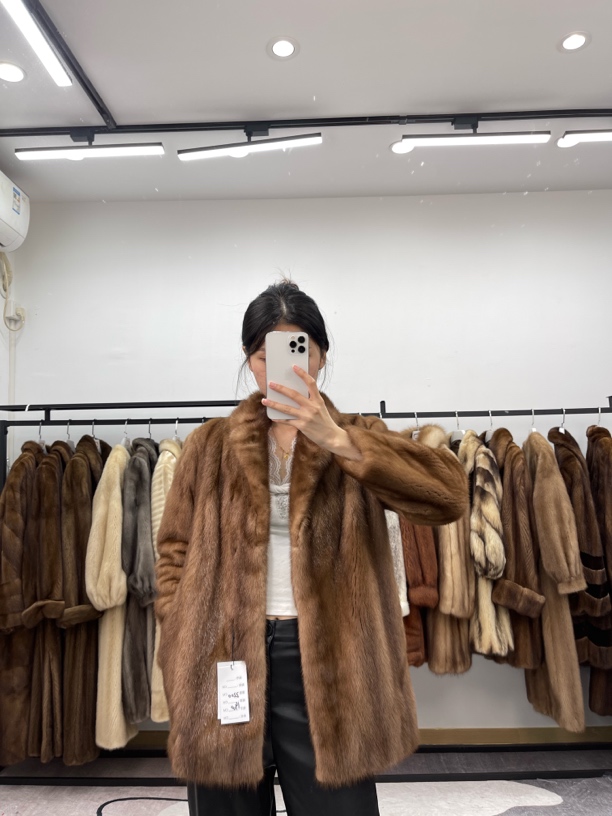 TT314蜜棕色中古进口水貂毛外套，肩宽40胸围100衣长70袖长56