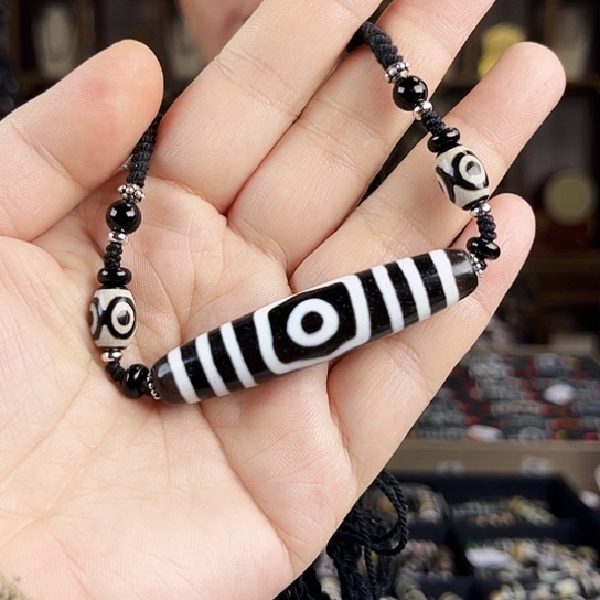 玛瑙/玉髓颈饰合金