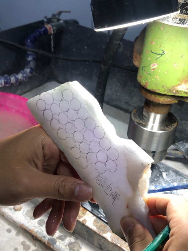 火火珠宝翡翠定制