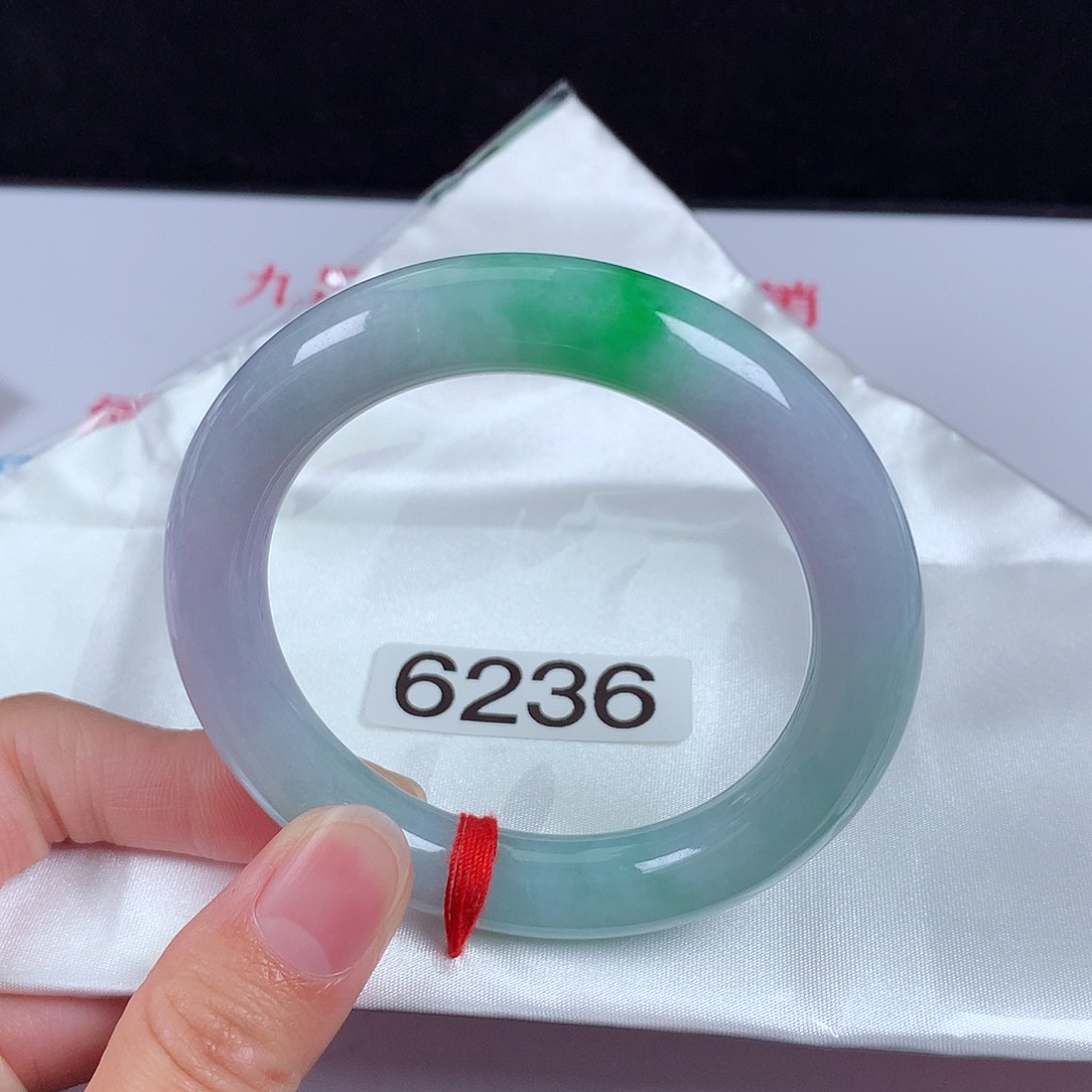 翡翠手镯未镶嵌杀***长54圆条 包容冰丝