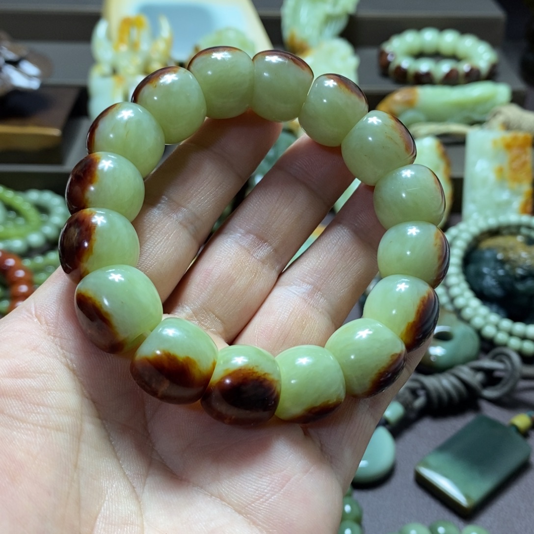 蓝***海和田玉未镶嵌手链