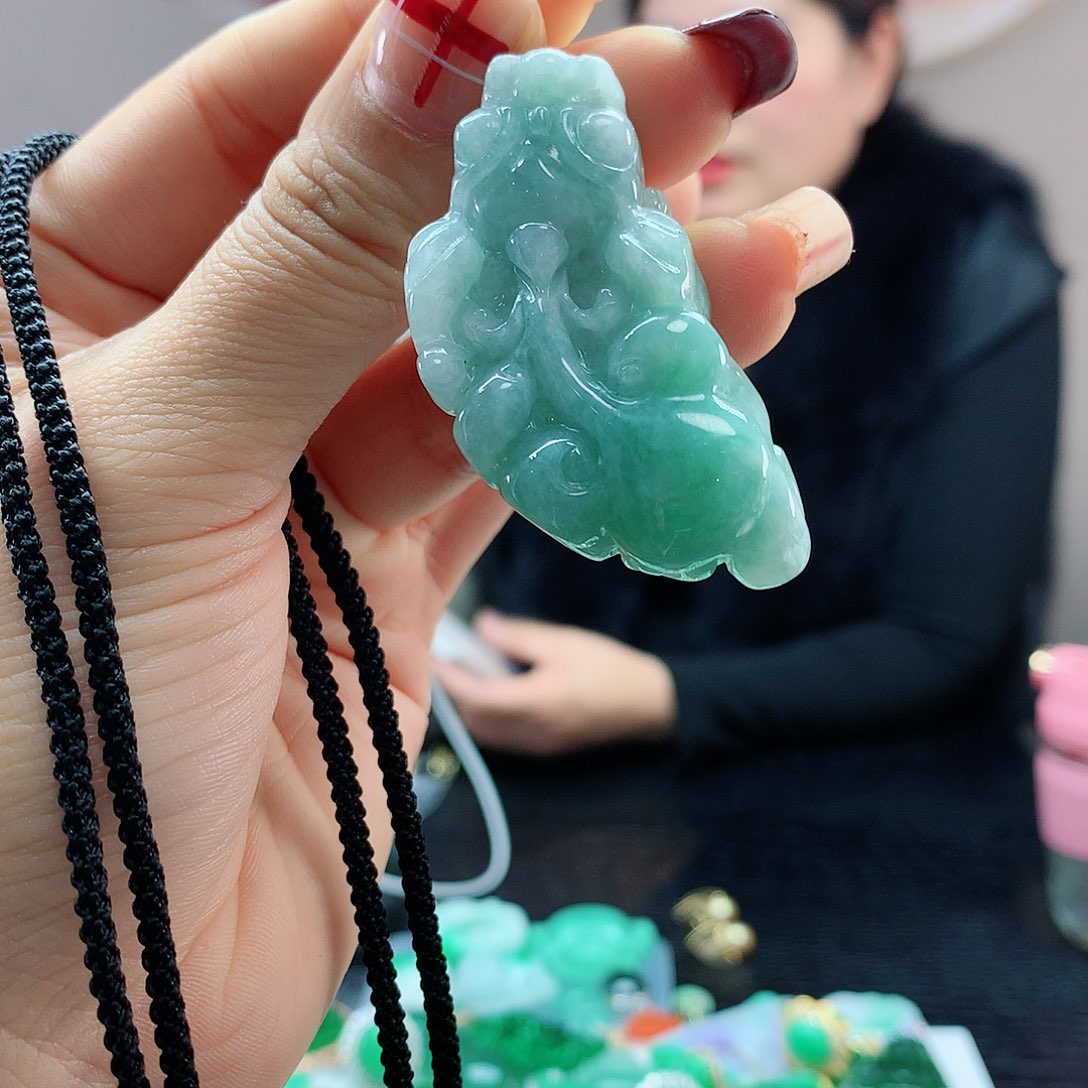 【闪购商品】翡翠吊坠(赠链)合金