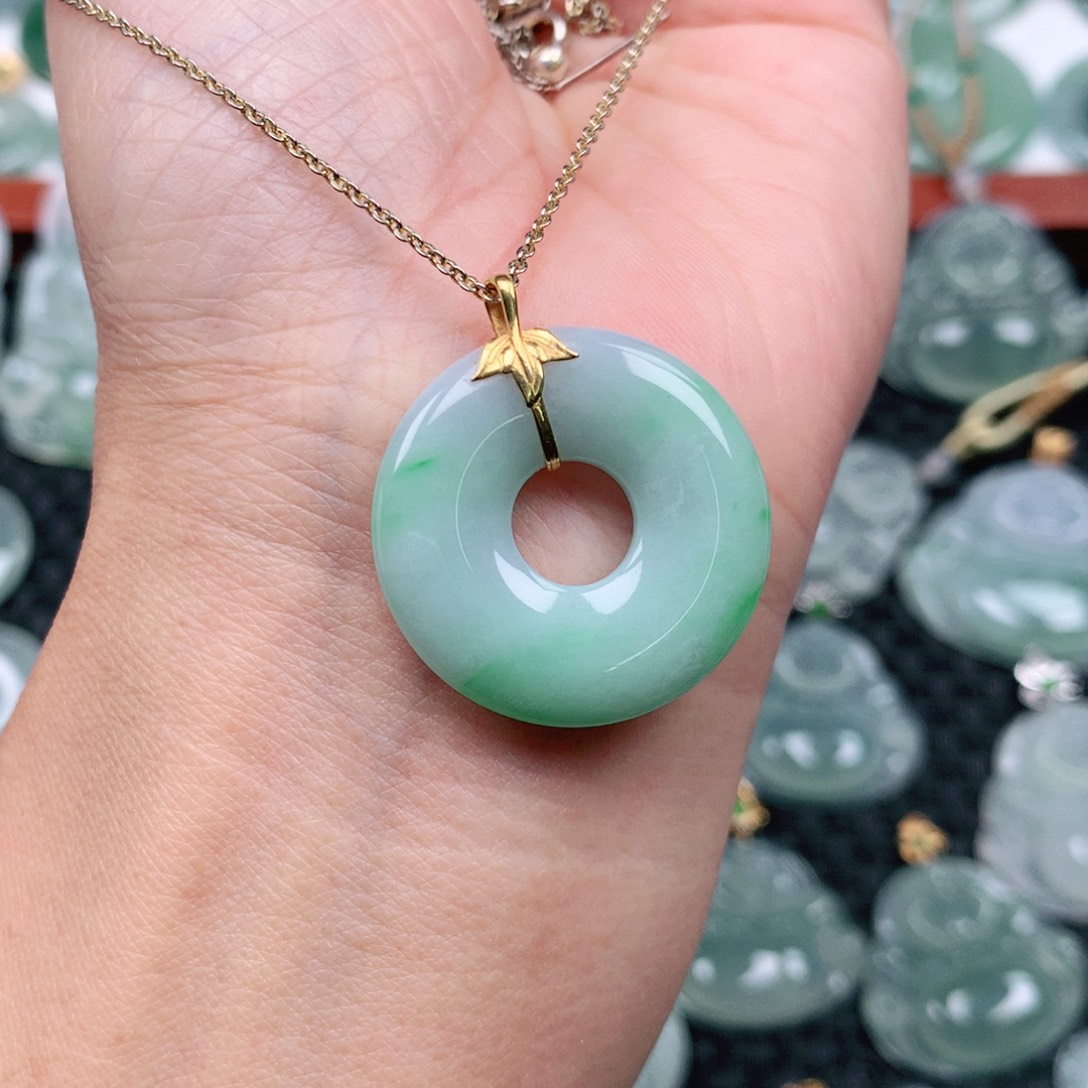 翡翠吊坠(不含链)18K金镶嵌