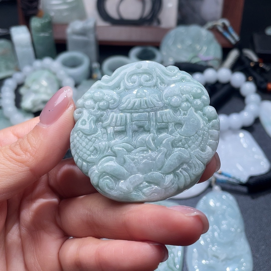 翡翠未镶嵌颈饰翡翠