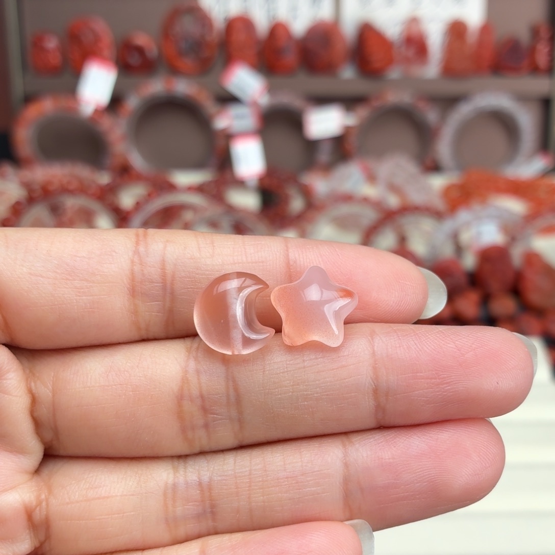 东***️南红玛瑙未镶嵌颈饰星星+月亮