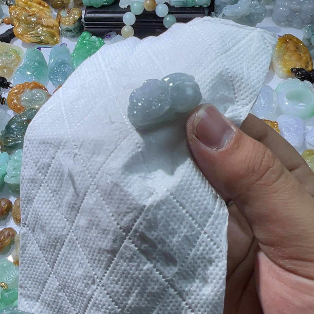 翡翠颈饰未镶嵌天然