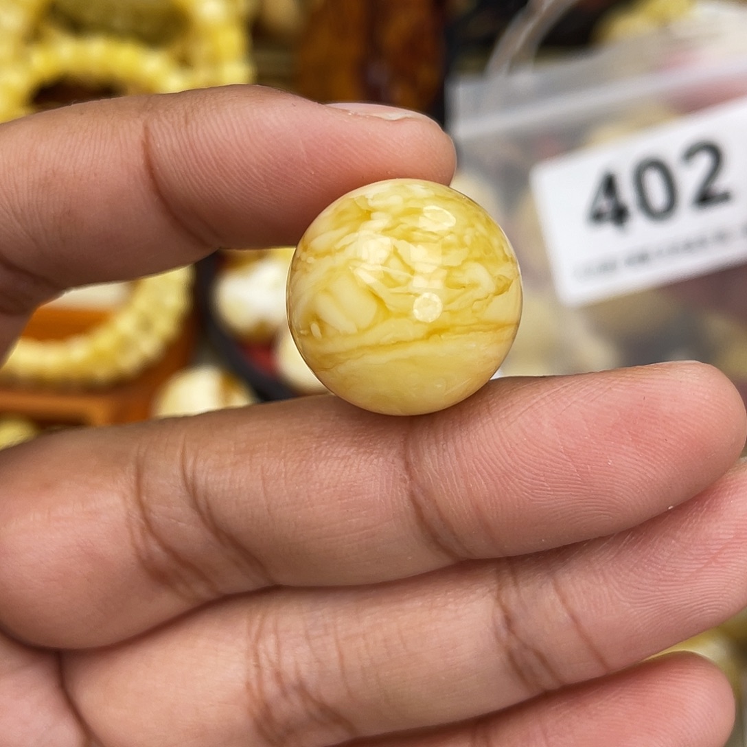 蜜蜡未镶嵌珠宝奇石小坑20