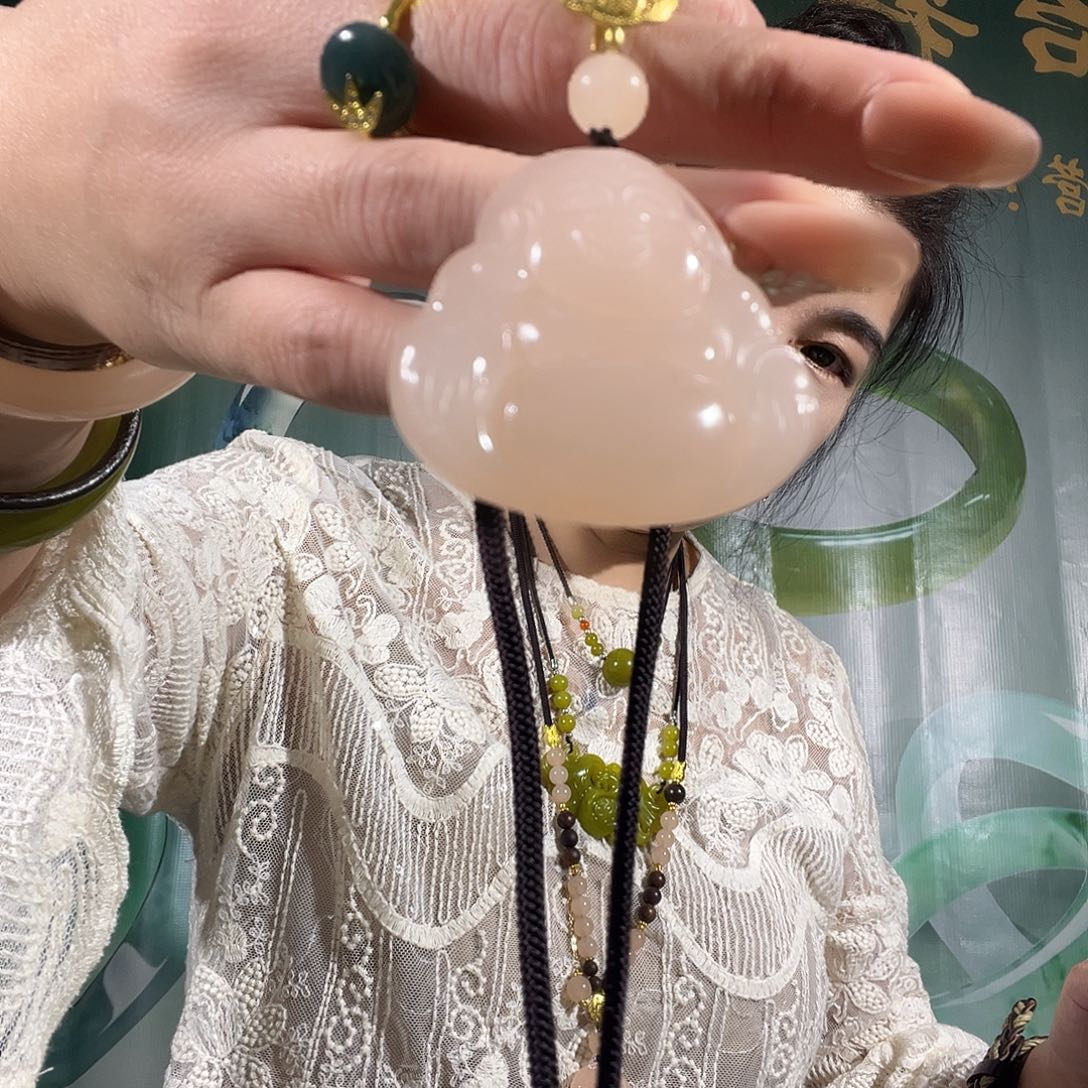 和田玉（糖玉）未镶嵌颈饰