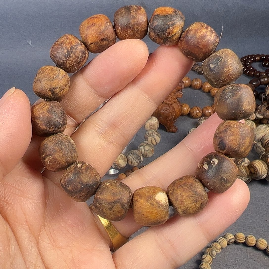 贡木1314印贡粗抛螺旋纹瘤疤妖花