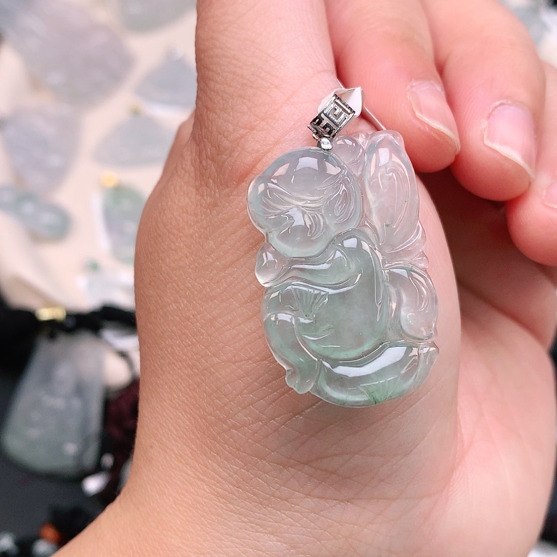 翡翠颈饰18K金镶嵌冰胶晴仙子