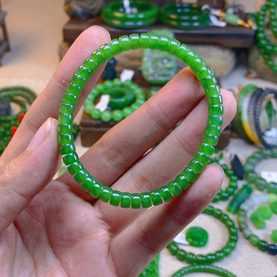 和田玉颈饰未镶嵌做****n