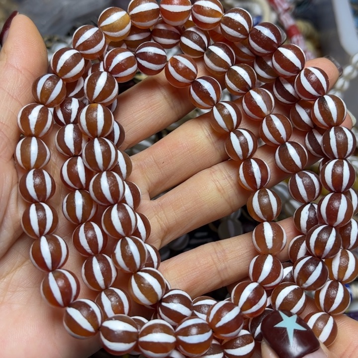 颈饰玻璃3654卡十一条