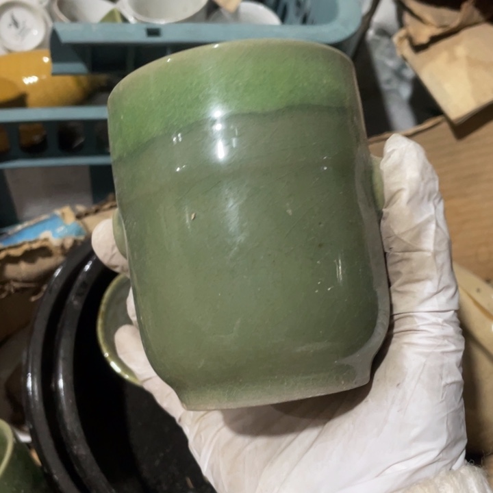 其他盘子碗砂锅都有