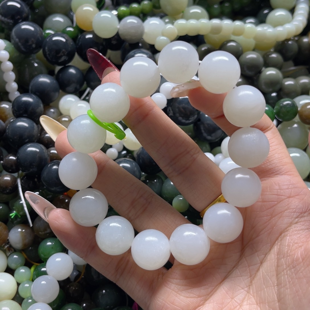 和田玉手链未镶嵌