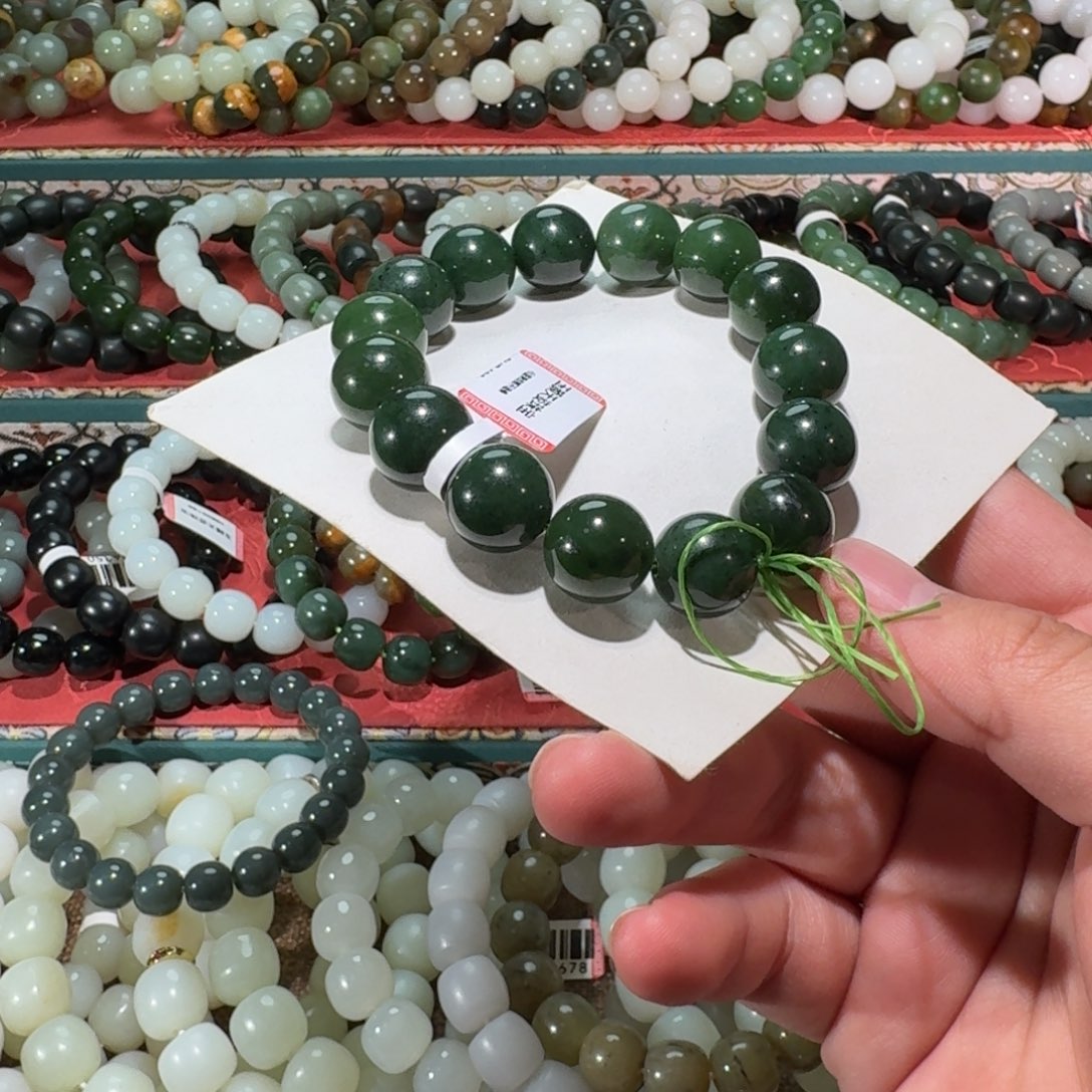 和田玉未镶嵌手链