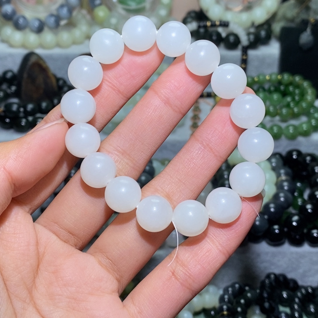 和田玉未镶嵌手链