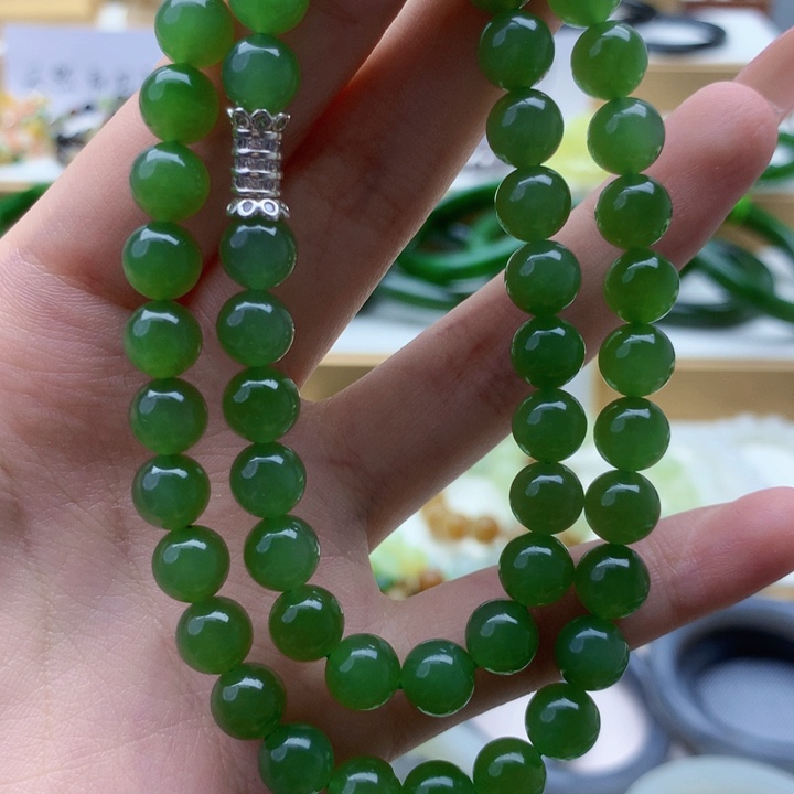 趴***菜未镶嵌手链和田玉