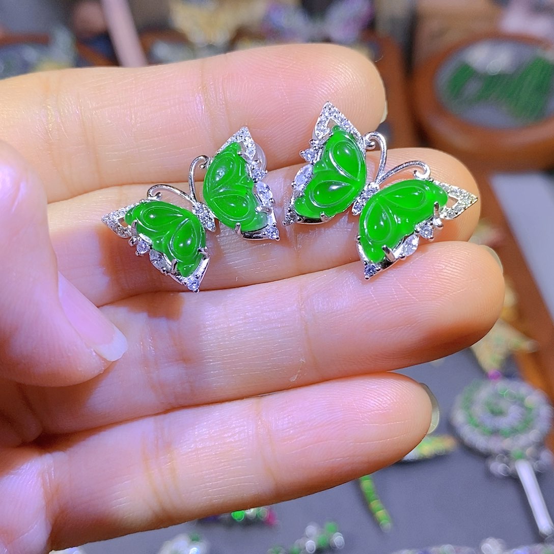 颈饰银S925镶嵌翡翠