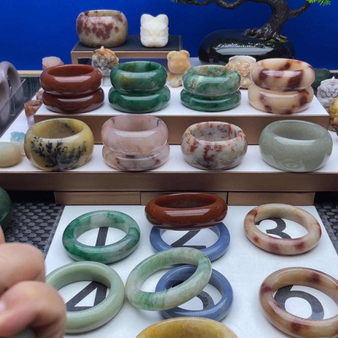 石英质玉手镯未镶嵌水*