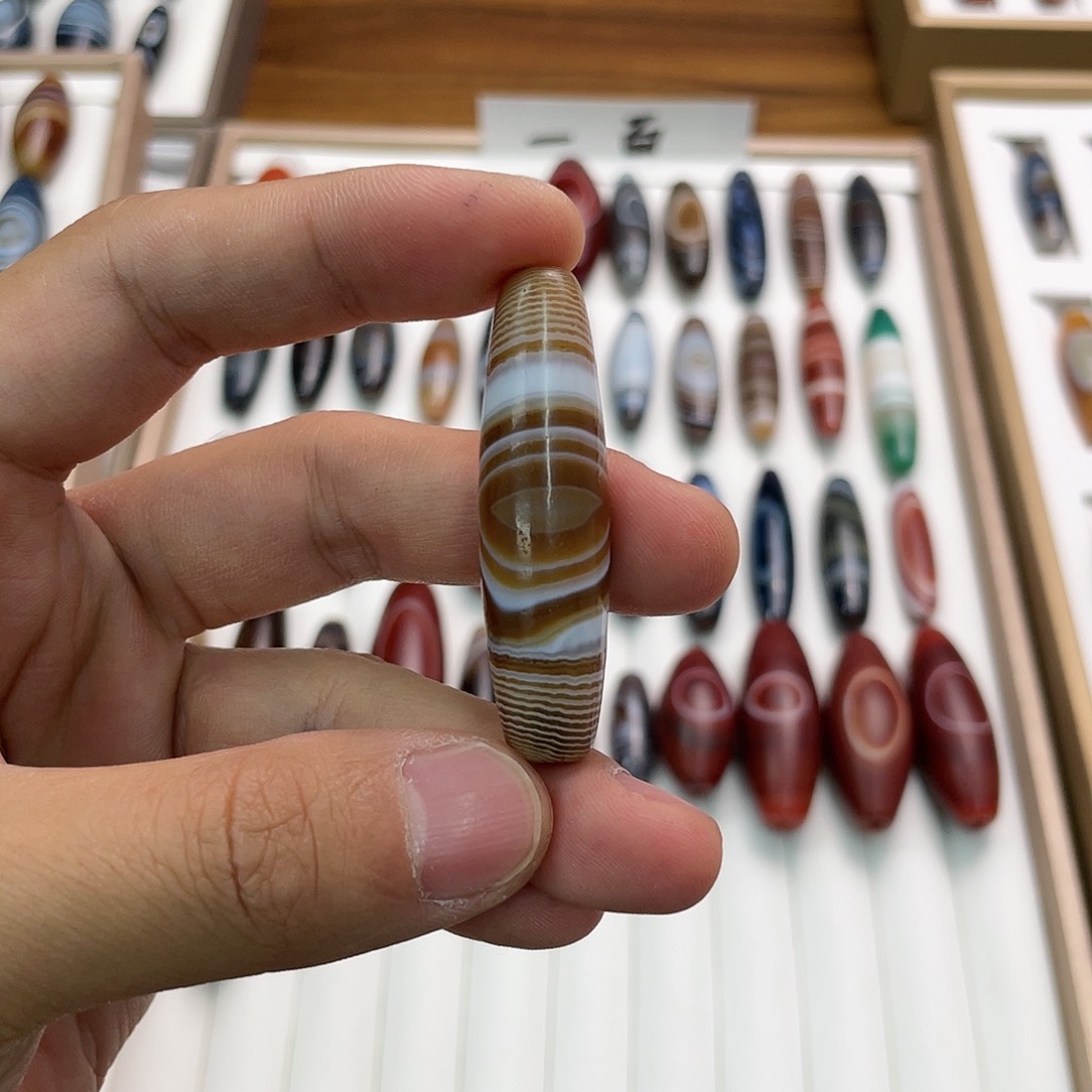 玛瑙/玉髓颈饰合金喜**生