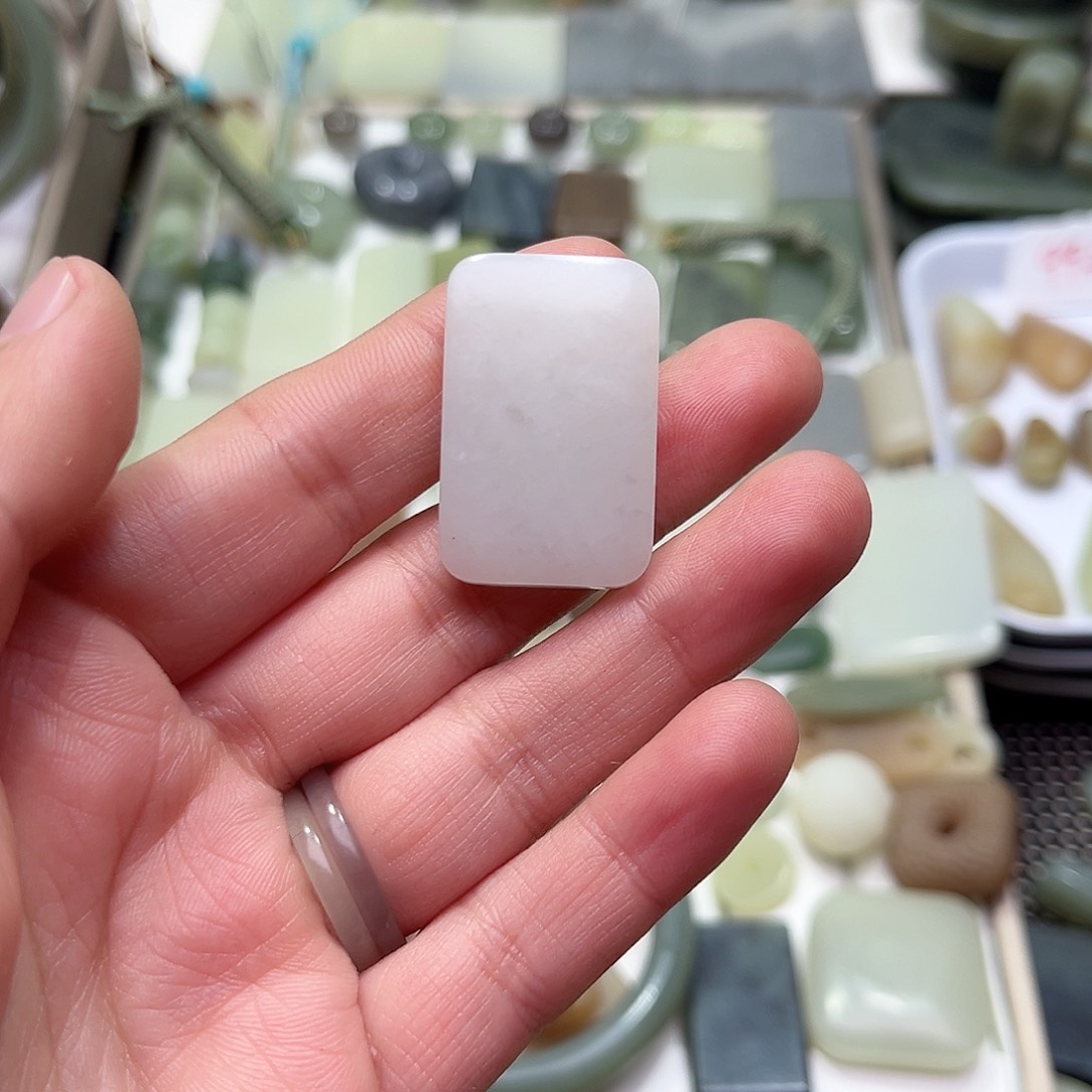 和田玉珠宝半成品未镶嵌