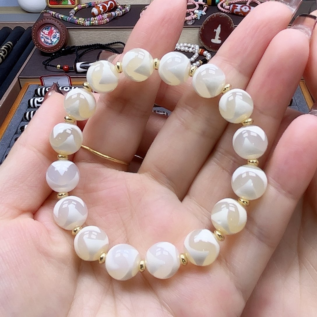 玛瑙/玉髓颈饰未镶嵌