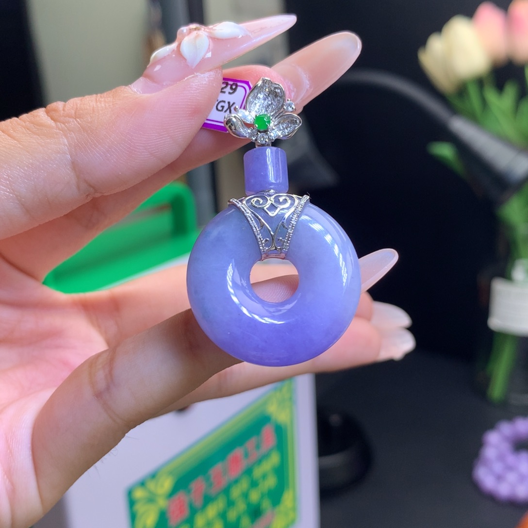 翡翠18K金镶嵌颈饰天然