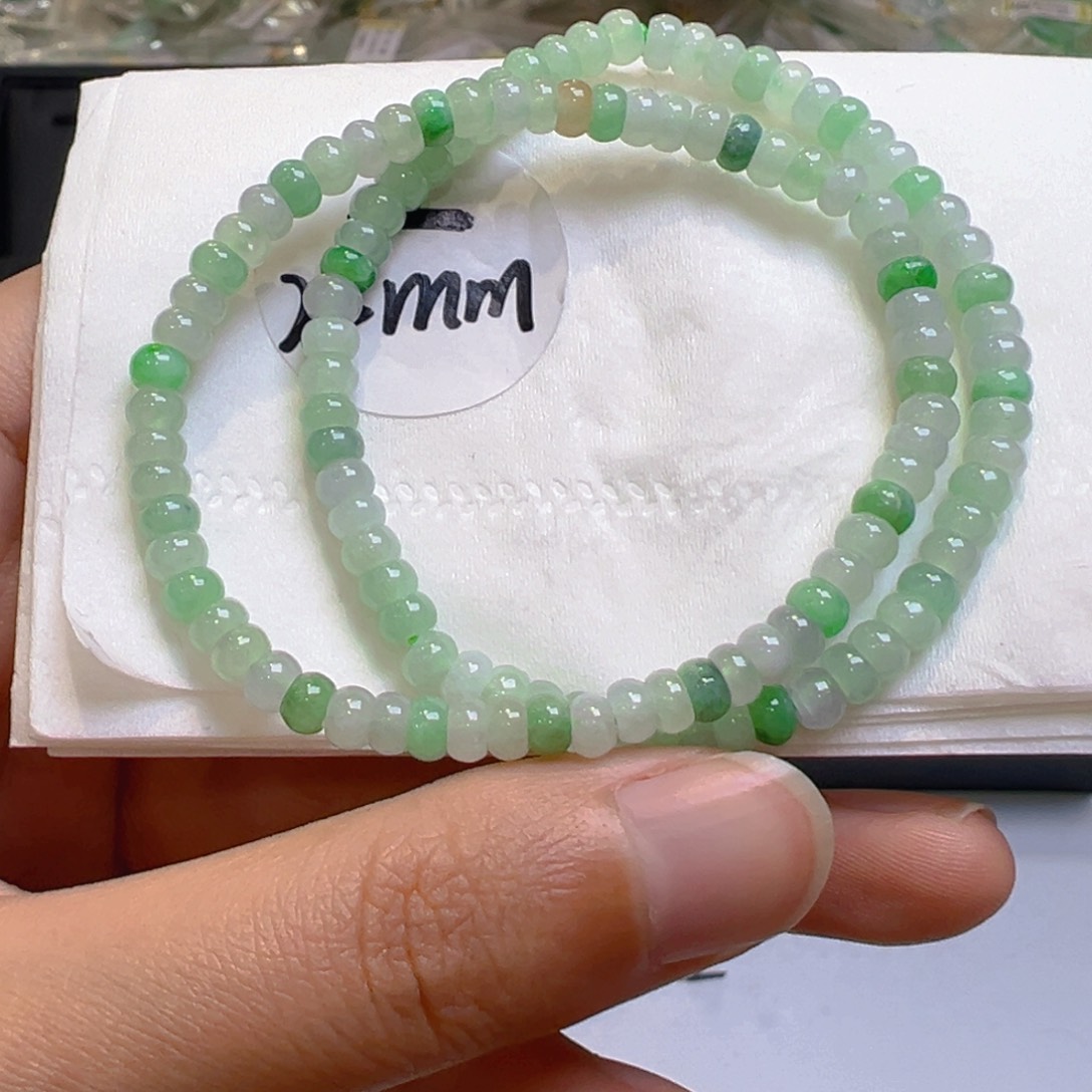 翡翠未镶嵌吊坠(不含链)多样性发一件